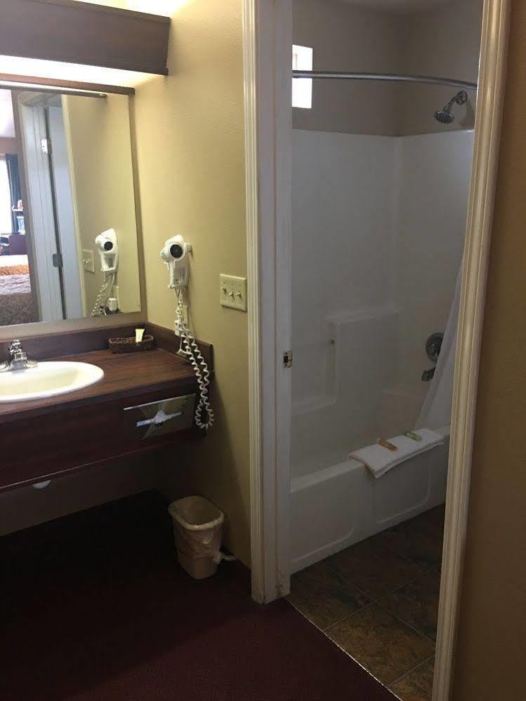 Morgan Inn And Suites Walla Walla Milton-Freewater Екстериор снимка